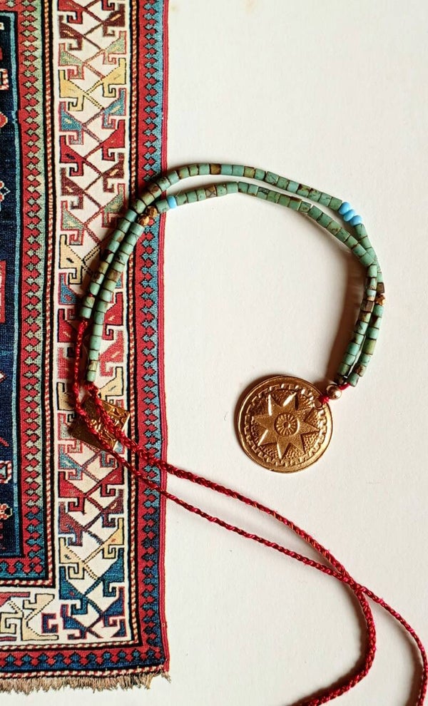 Médaille DANDY BUTTON et perles afghanes