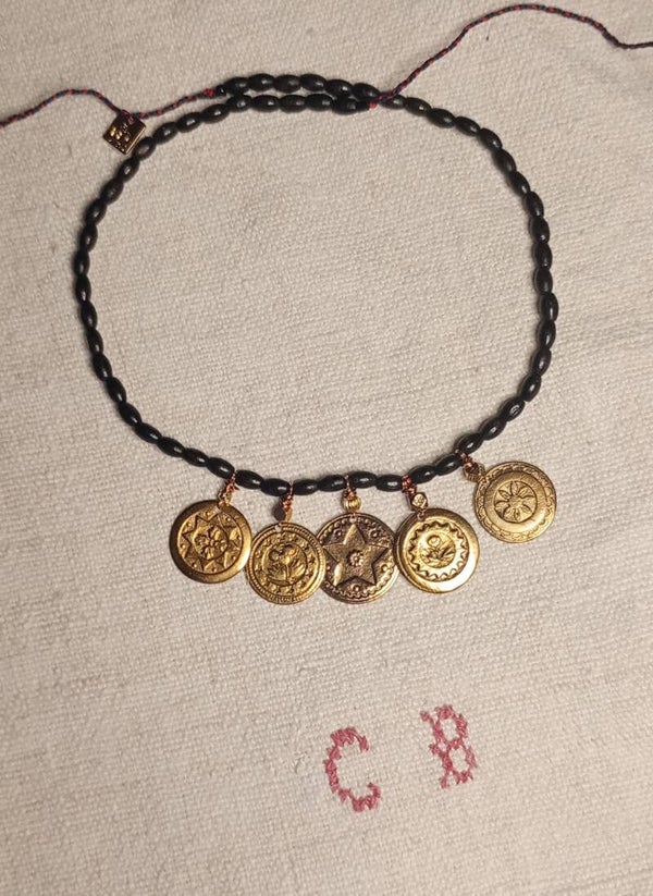 Collier multi médailles