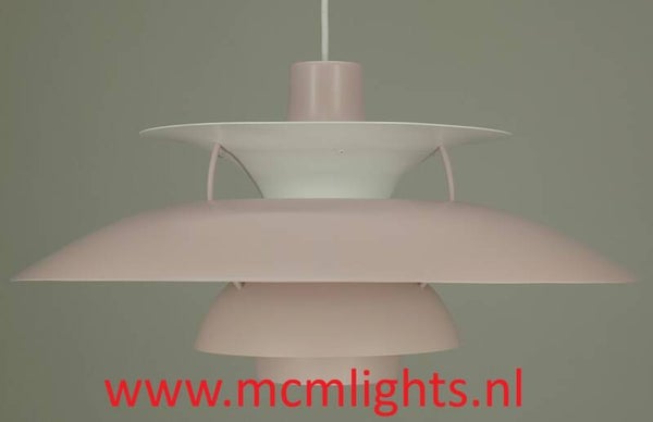 Louis Poulsen PH5 in "Monochrome" Pale Pink, Ø 50 cm.