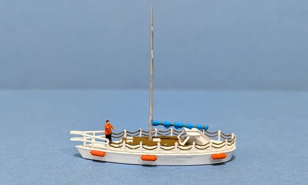 Segelyacht mit 2 Segelvarianten Spur N