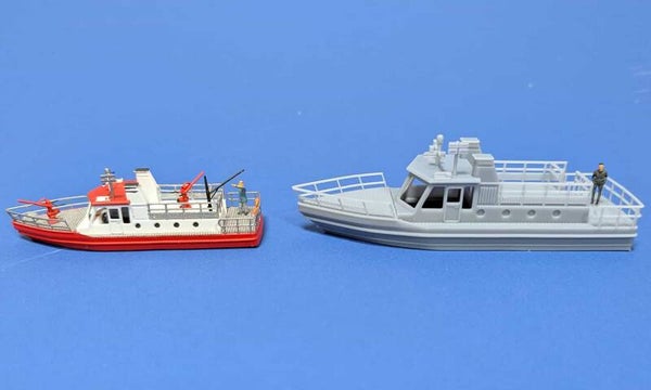 Kleines Feuerwehrlöschboot Spur TT