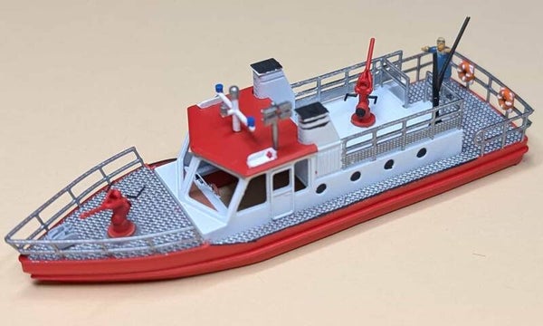 Kleines Feuerwehrlöschboot Spur N