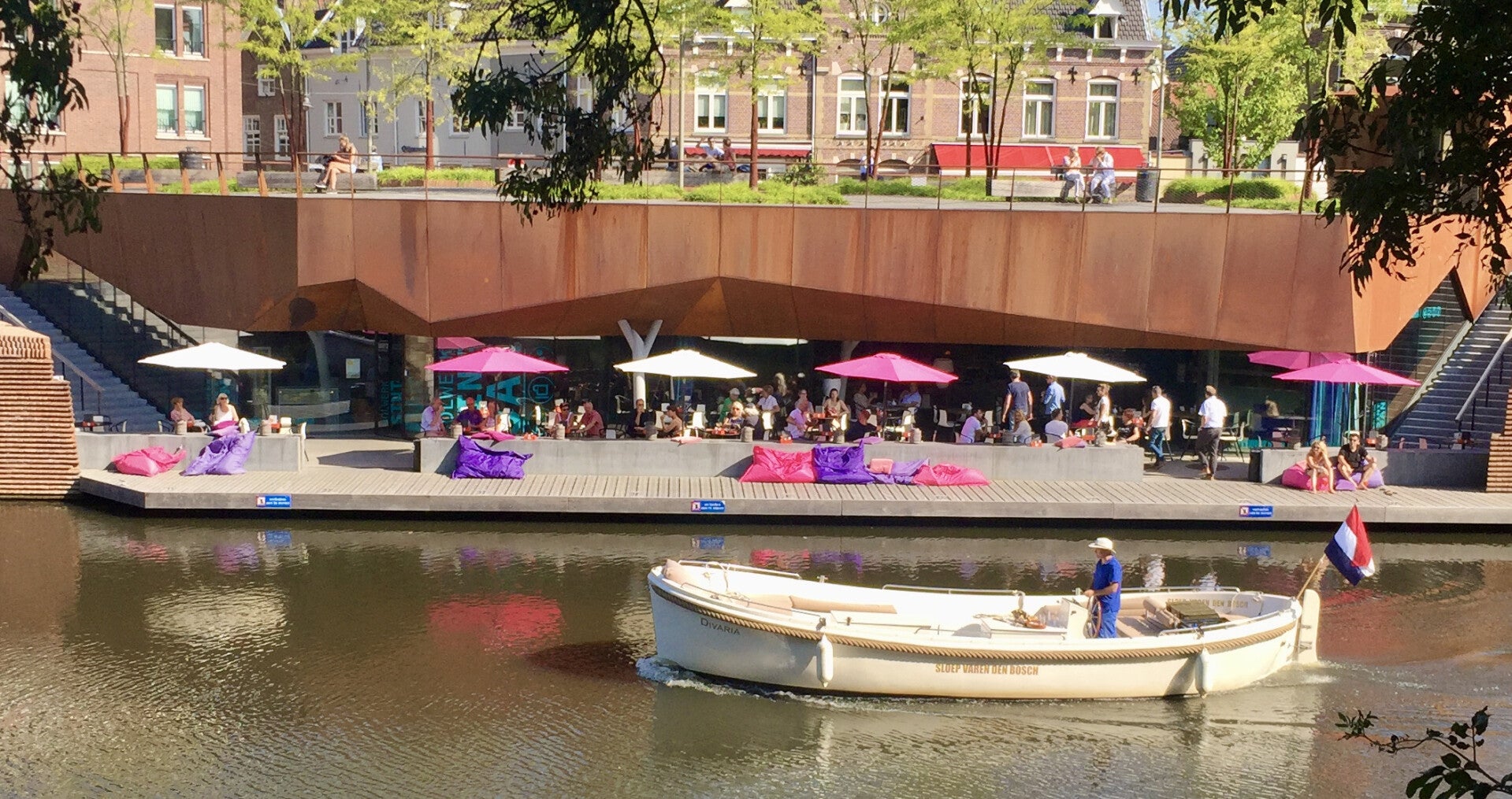 Sloepverhuur SLOEP VAREN DEN BOSCH