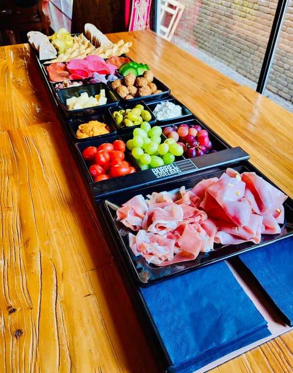 SJOELBAK BORRELPLANK VAN 1.20 METER