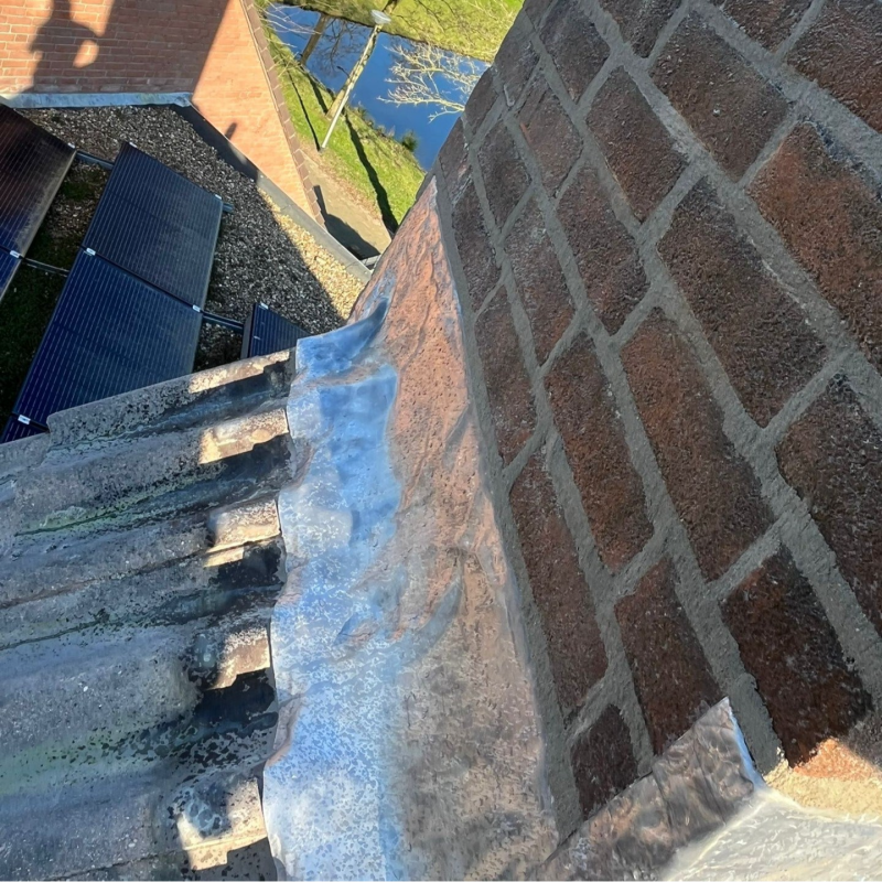 Nieuw lood schoorsteen gouda