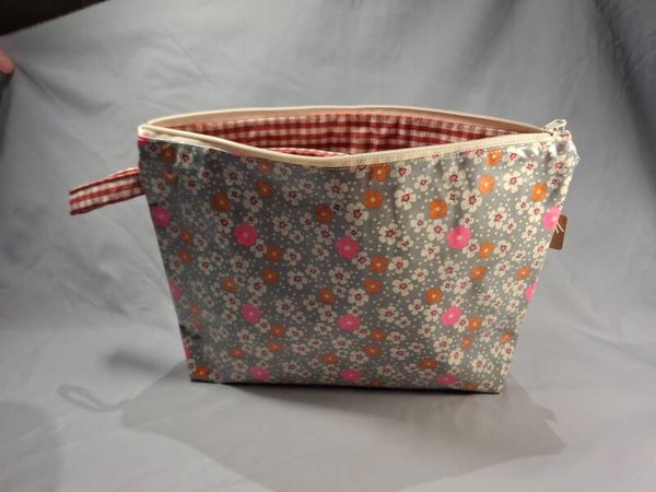 Trousse petites fleurs