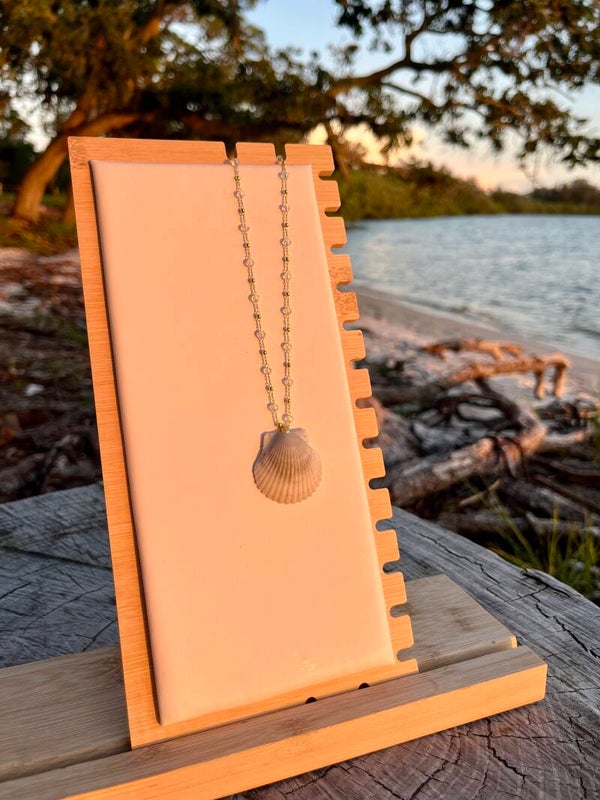 Grey scallop necklace