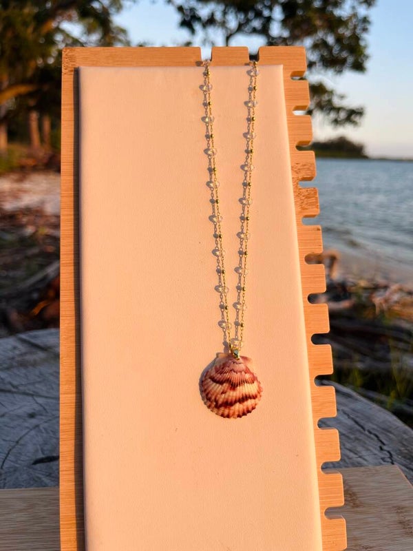 Pink & white scallop necklace