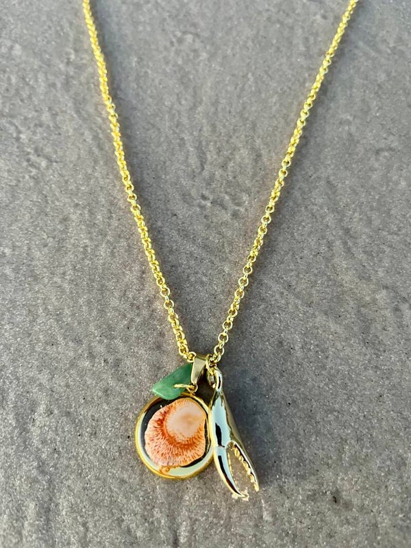 Kittens paw seashell epoxied necklace