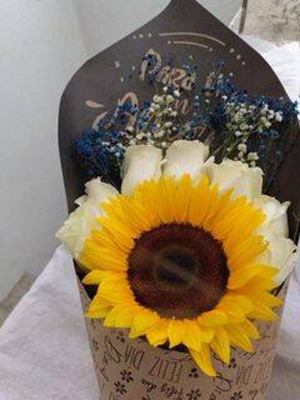Ramo de Girasoles con o sin rosas