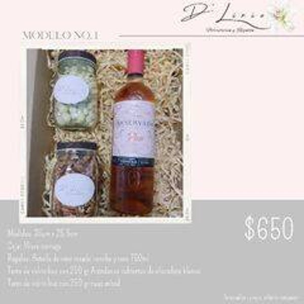 Caja con vino y frutos