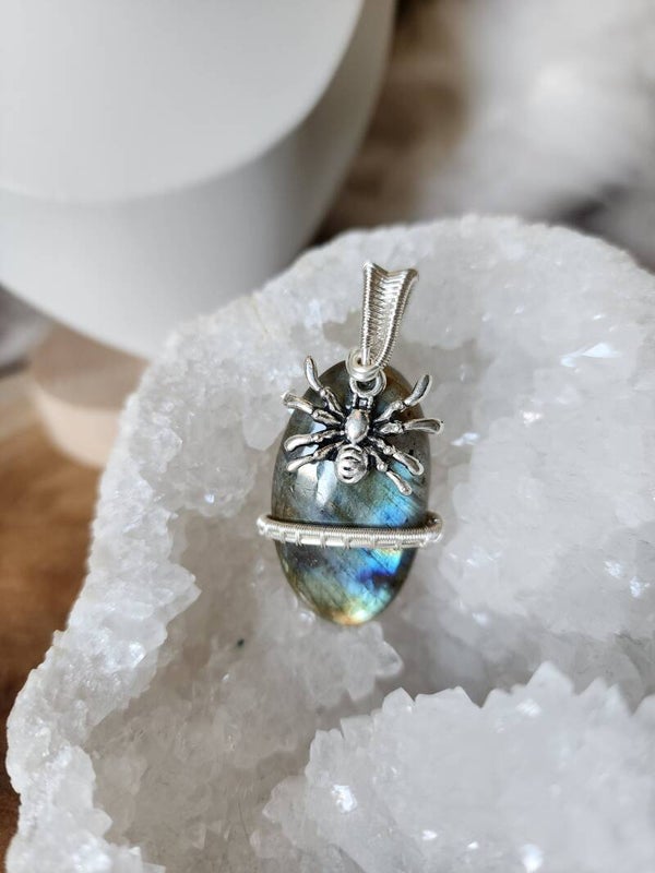 Chertan 🕷 | Labradorite