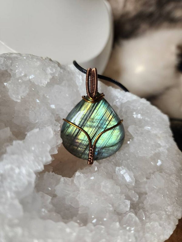 Ehlyakrab | Labradorite