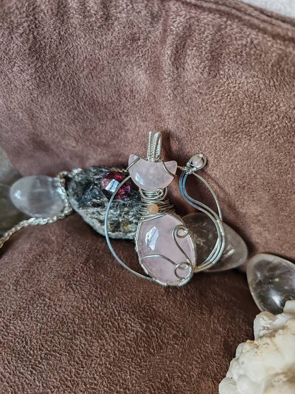 Quartz Rose Minou