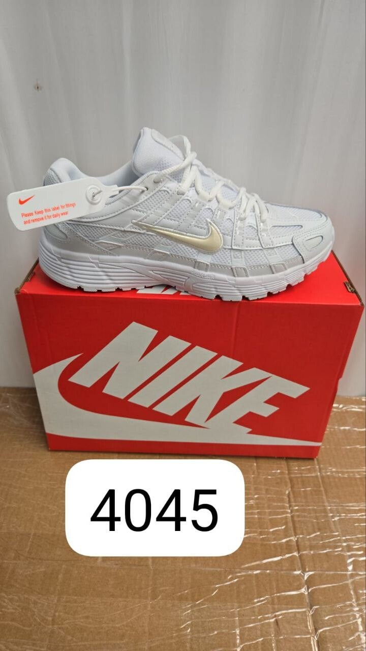 NIKE P6000