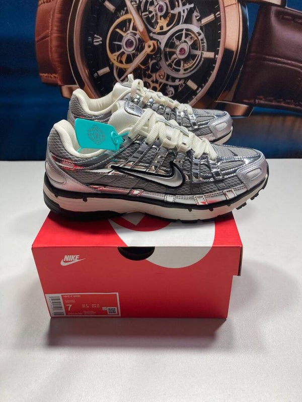 NIKE P6000