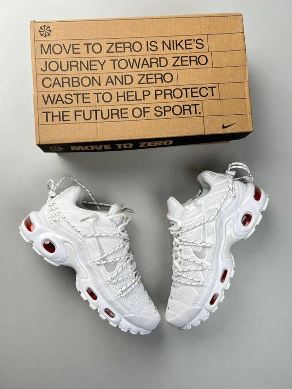 NIKE AIR MAX PLUS UTILITY