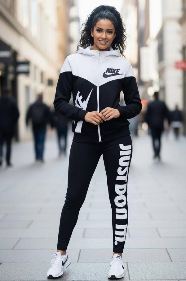NIKE