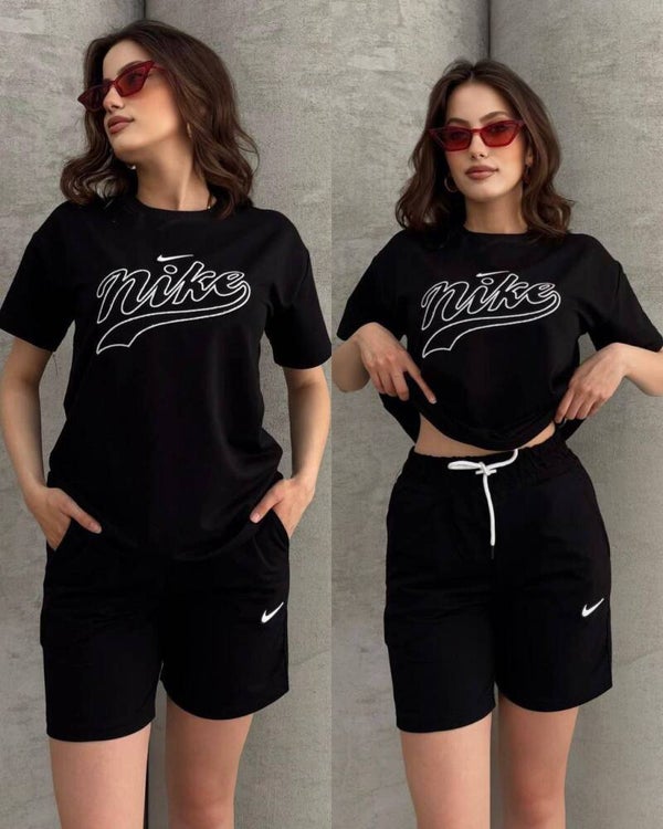 NIKE