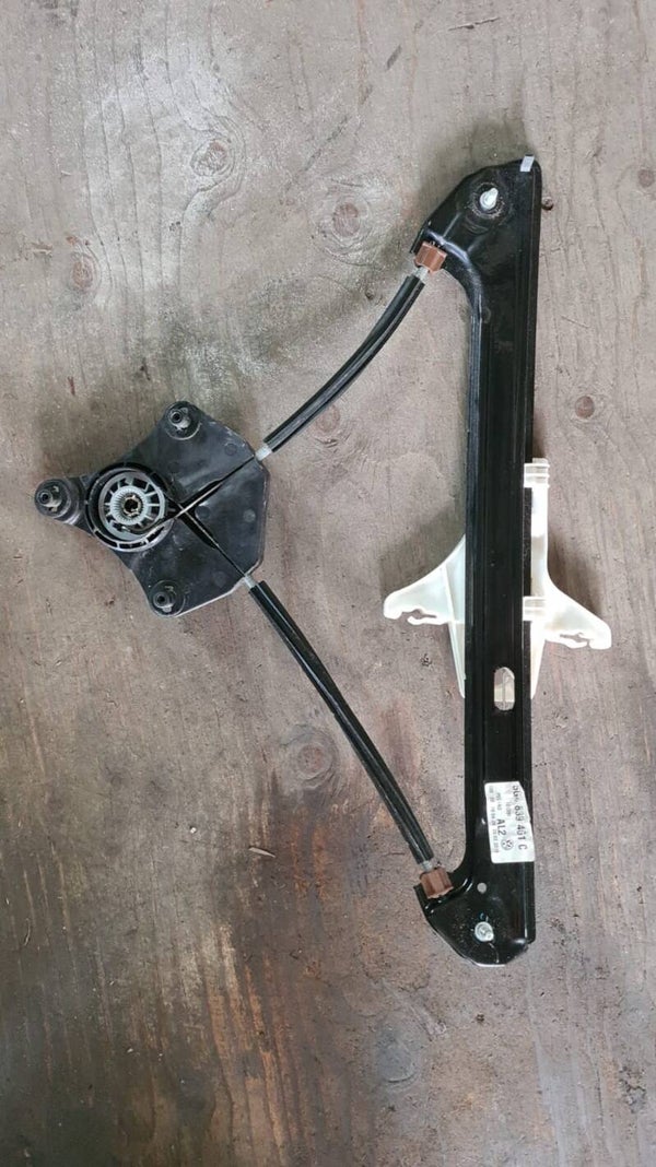 Raam meganiek zonder motor