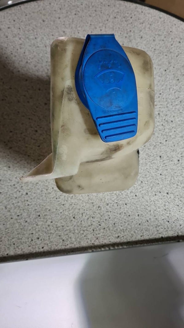 Ruitensproeiertankje 3L 1J0 955 453 B