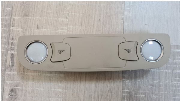 Binnenlicht achterin 4L0 947 111 B