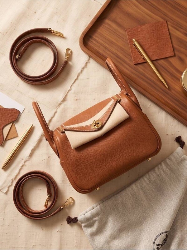 Hermès Mini Lindy 20 Gold Barenia Leather with Gold Hardware – Stamp G