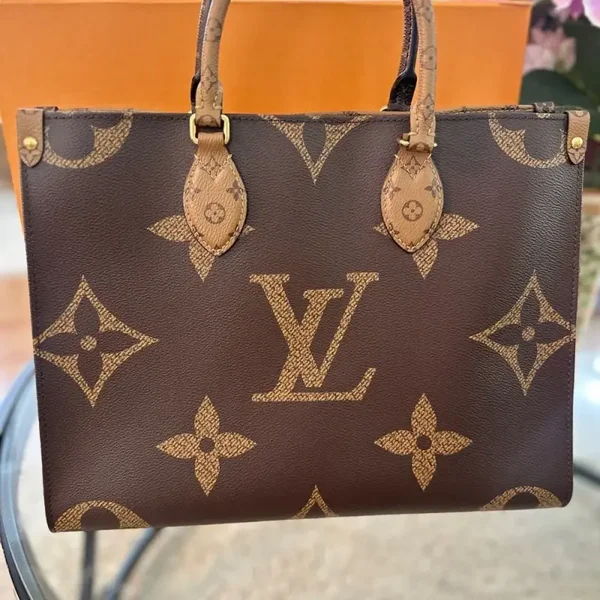 ✨ Louis Vuitton OnTheGo MM – Monogram Reverse Canvas ✨
