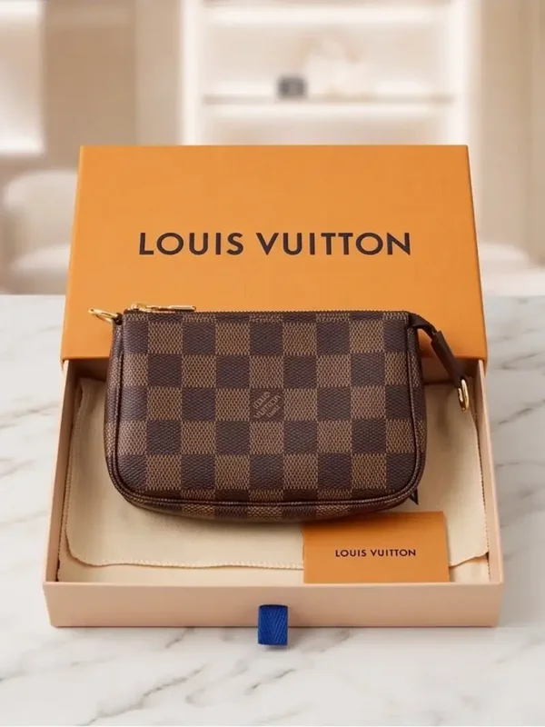 Louis Vuitton Mini Pochette Accessoires – Damier Ebene Canvas