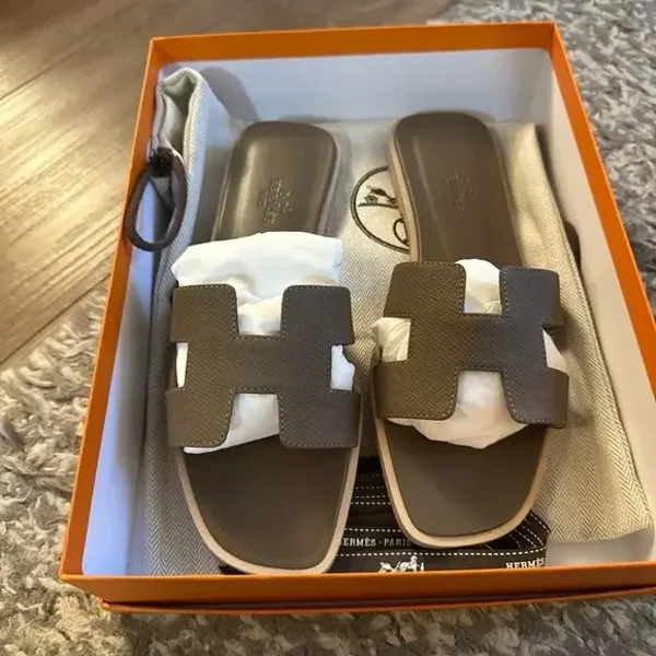 Hermès Oran Sandals Etoupe Size 38 | Brand New | Full Set | Authentic