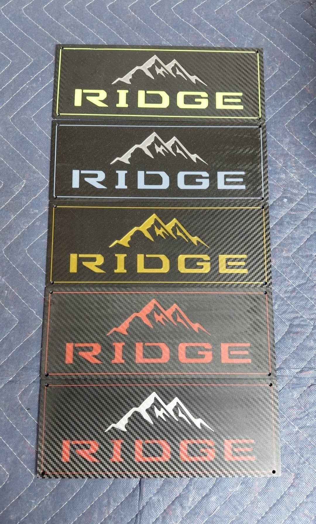 color-options-on-plates-standard.jpg
