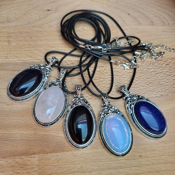 Les Solitaires - "Rêve baroque" - Collier coton et pendentif