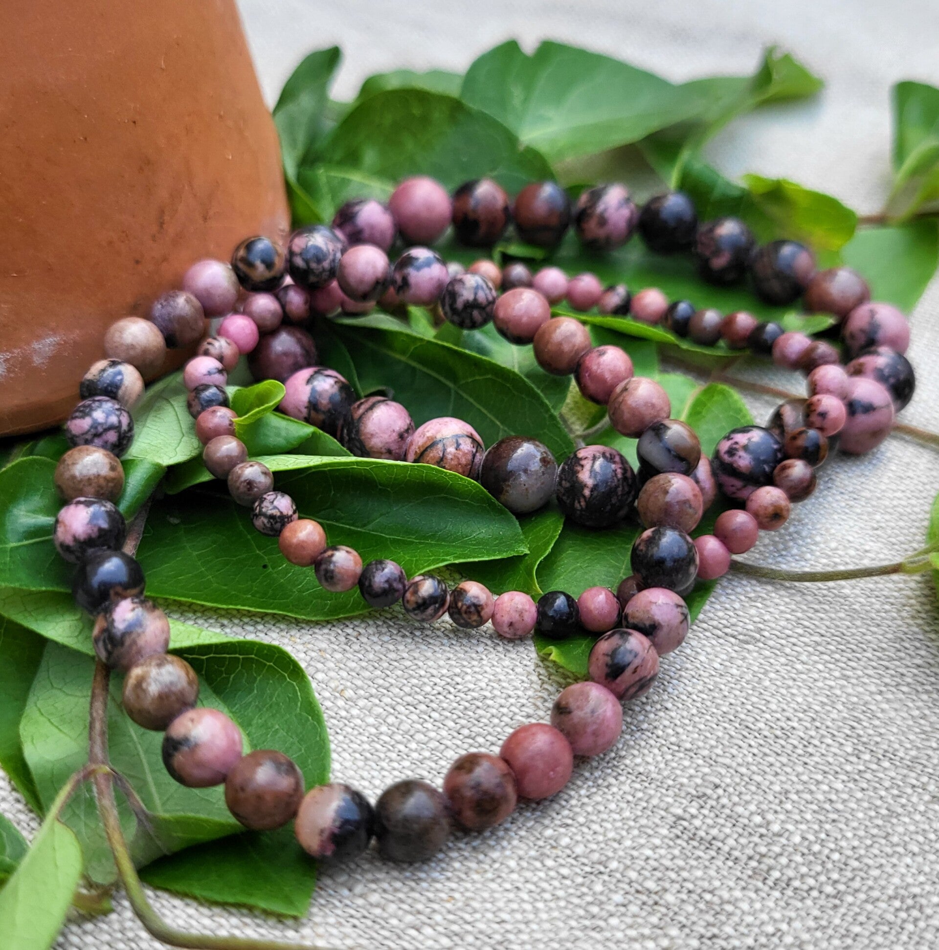 "Simplissime" - Bracelet Rhodonite Dentelle Noire