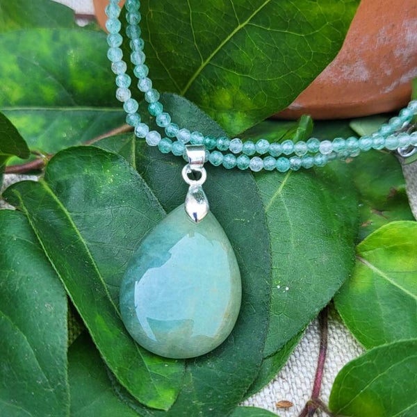 Les Discrets - "Éveil printanier - Collier en Aventurine verte