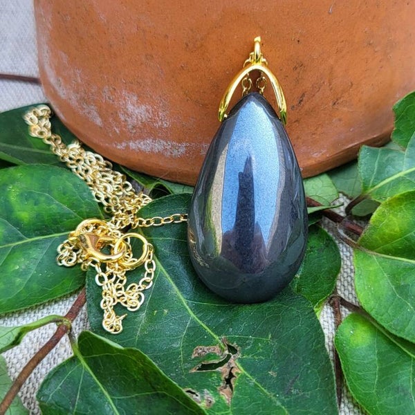 Les Solitaires - "Éclipse Éclatante" - Collier Hématite