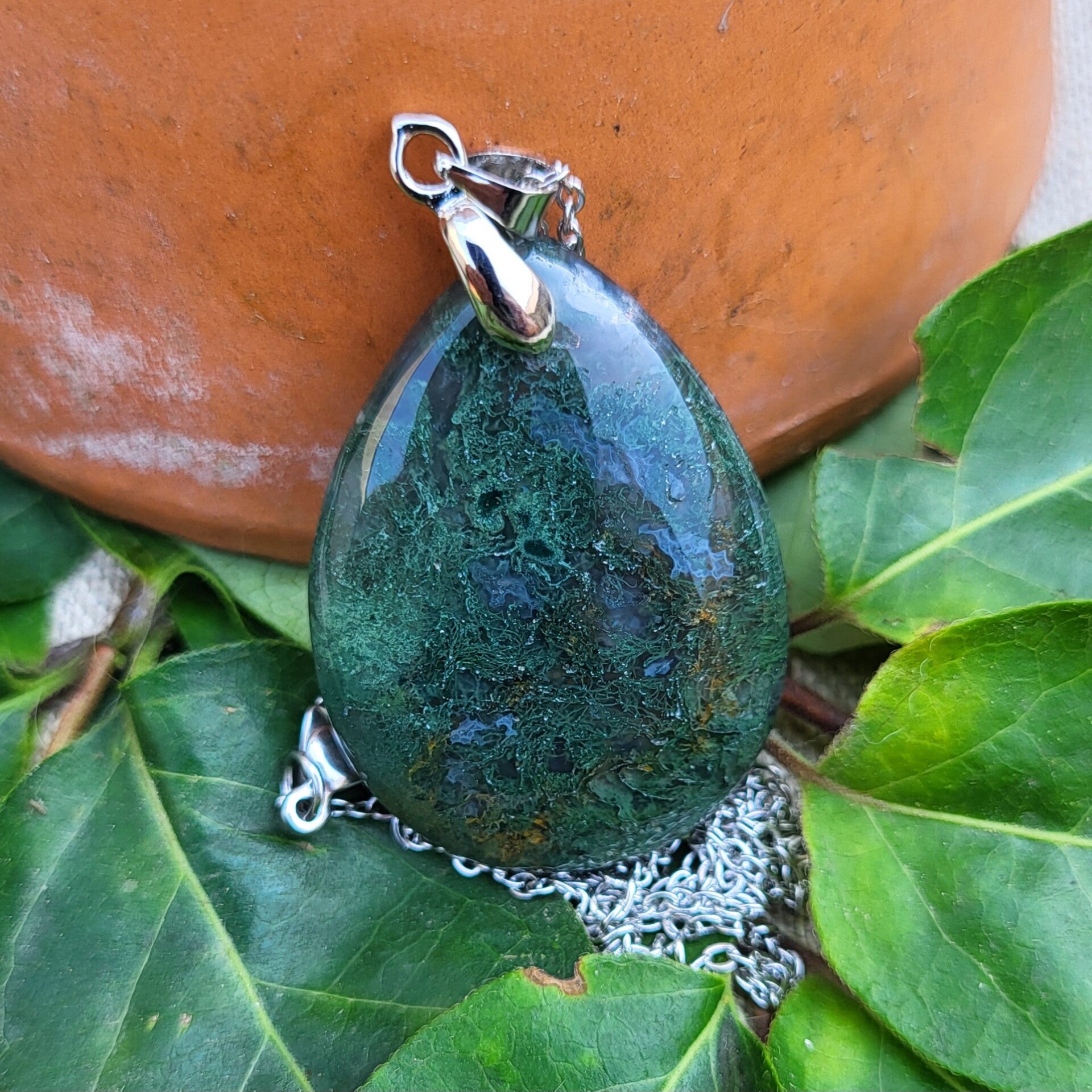 Les Solitaires - "Jardin Secret" - Pendentif Agate Mousse