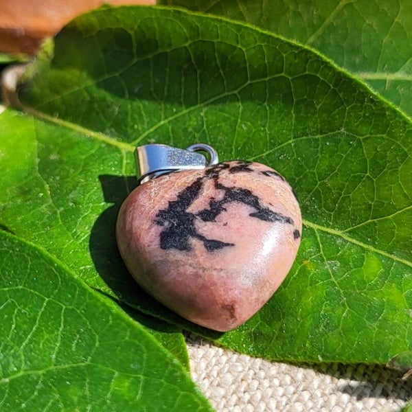 "Cœur de Terre" - Pendentif Cœur Jaspe Rouge
