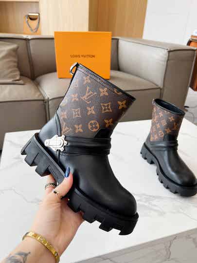 LV Women Boot