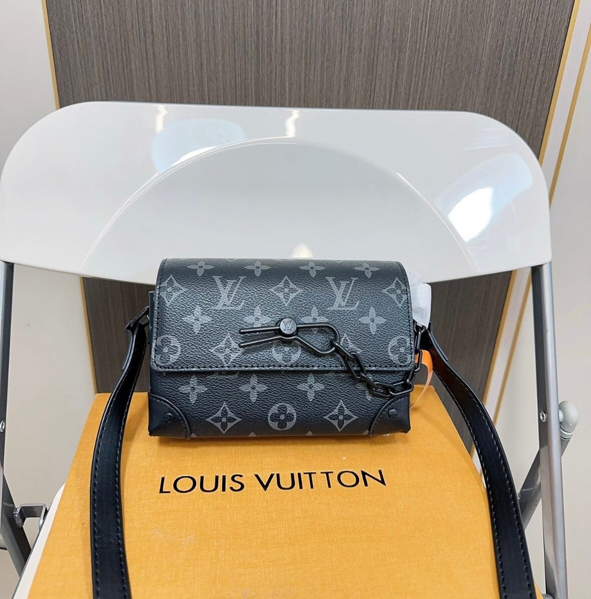 LV Purse
