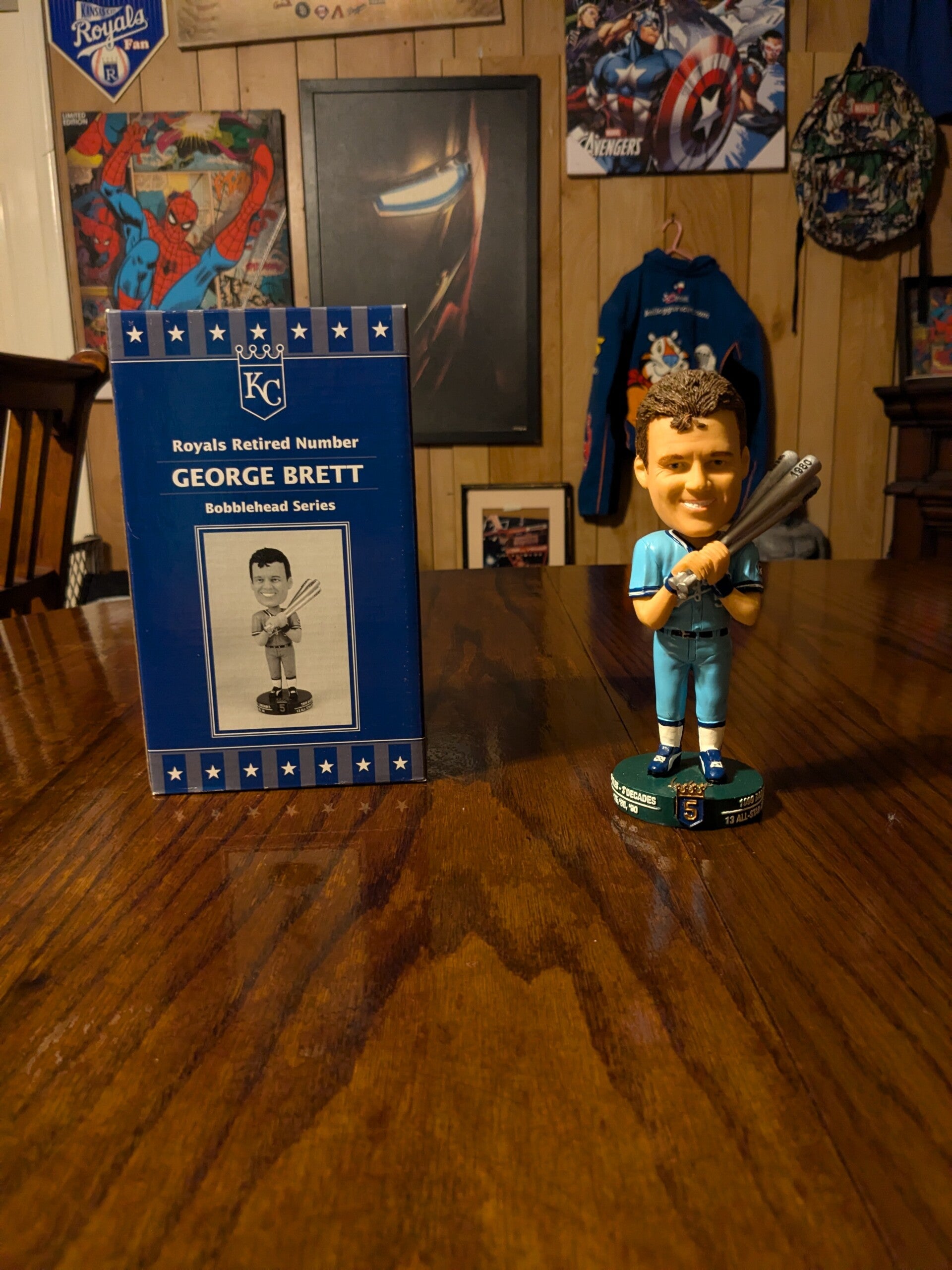 Toys & Collectibles