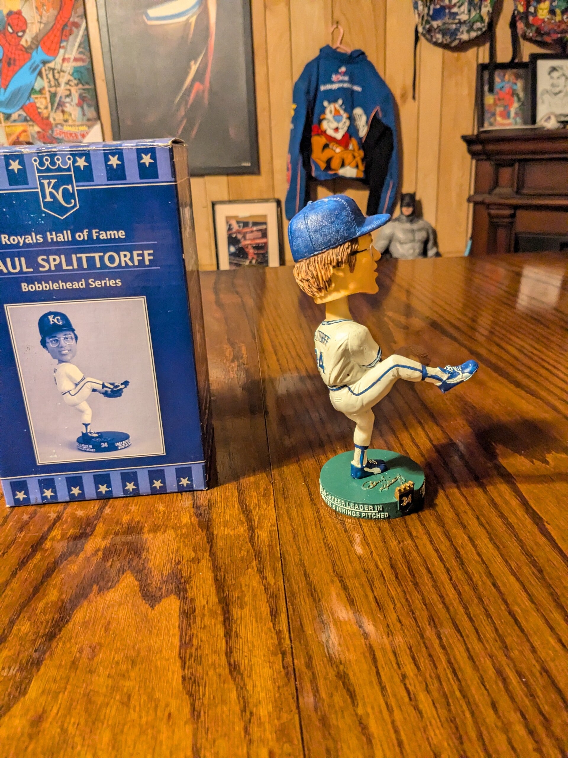 Toys & Collectibles