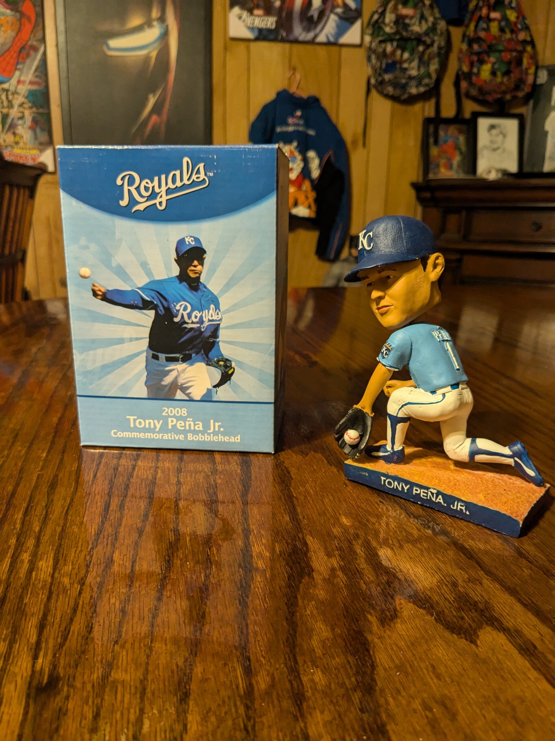 Toys & Collectibles