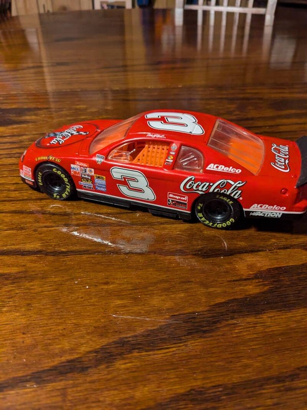 Toys & Collectibles