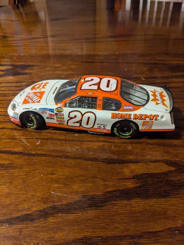 Toys & Collectibles