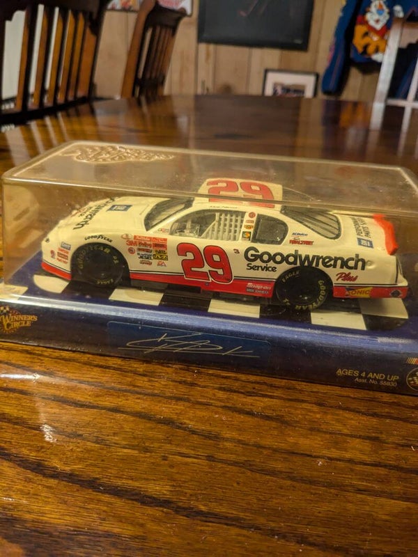 Toys & Collectibles