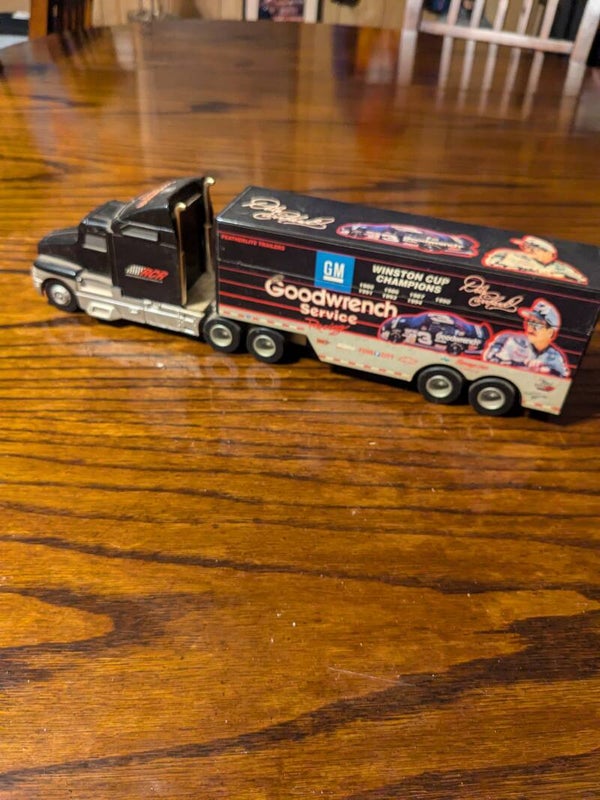 Toys & Collectibles