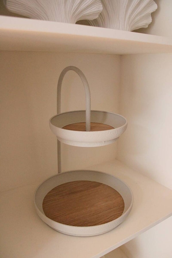 Beige etagère