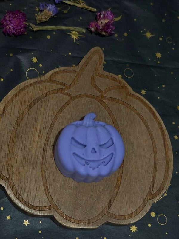 Pumpkin man melt