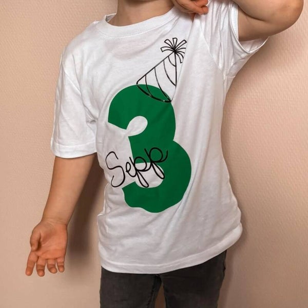 Verjaardag T-shirt met Naam & Cijfer
