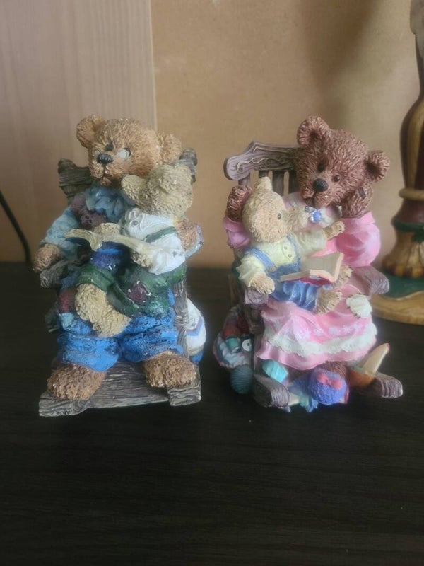 Boyds Bears "Mommy Bear & Cub" rocking chair figurine and music box.